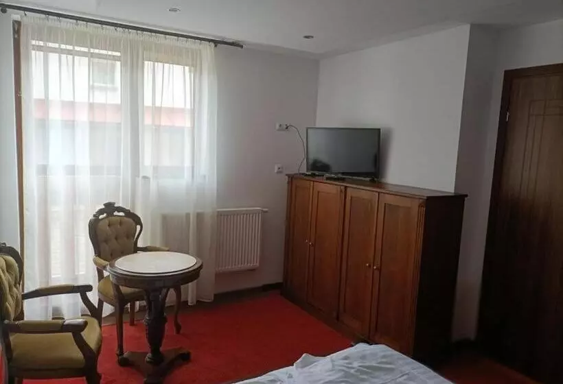 استراحتگاه Willa Magnat