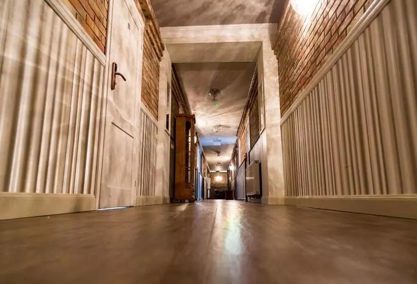 Aamiaismajoitus (B&B) Dworek Jabłonna