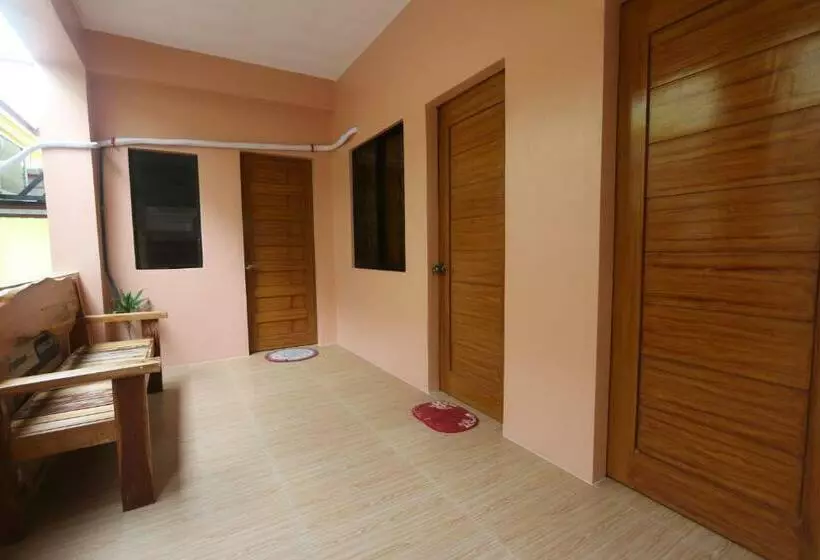 ベッドアンドブレックファースト Jm S Bnb Hauz Air Conditioned Private Room