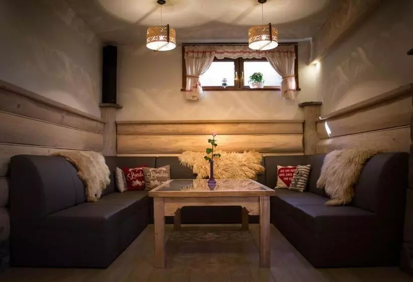 Aamiaismajoitus (B&B) Willa Bukowina