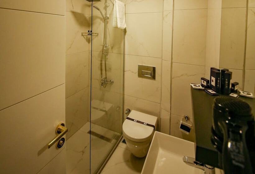 בית מלון כפרי Alkan Palace