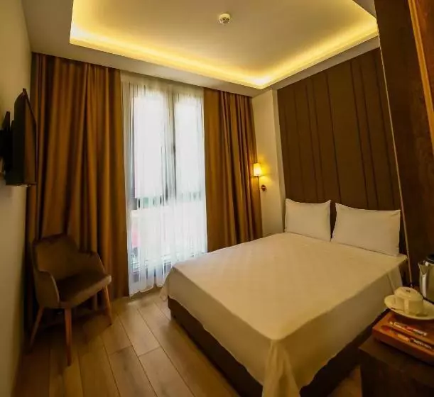 ホテル Alkan Palace