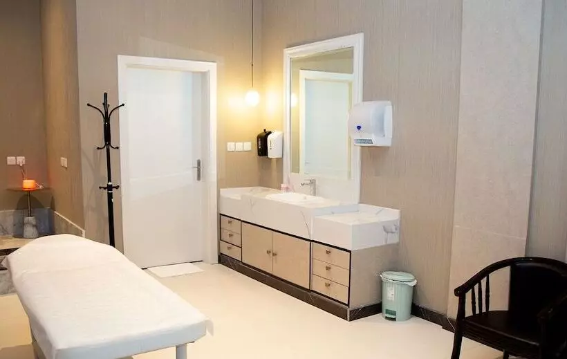 هتل Skyline Tabuk