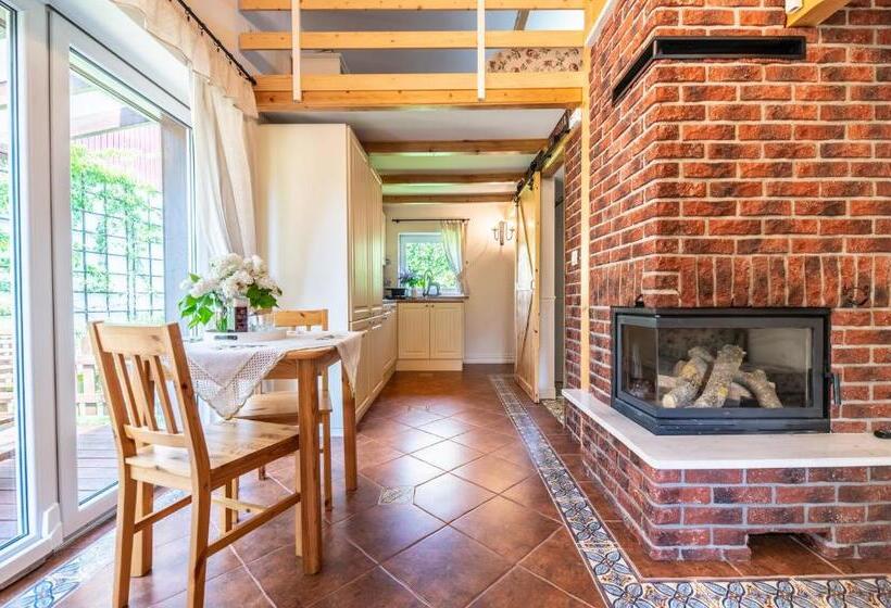 בית מלון כפרי Stara Stajnia   Azyl Tylko Dla Dorosłych