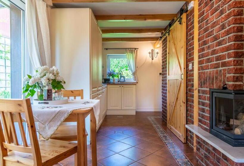 בית מלון כפרי Stara Stajnia   Azyl Tylko Dla Dorosłych