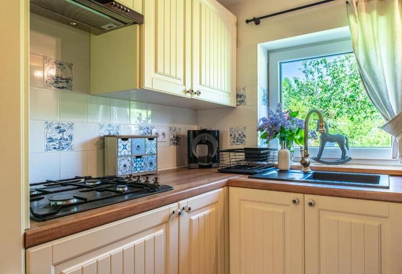 בית מלון כפרי Stara Stajnia   Azyl Tylko Dla Dorosłych