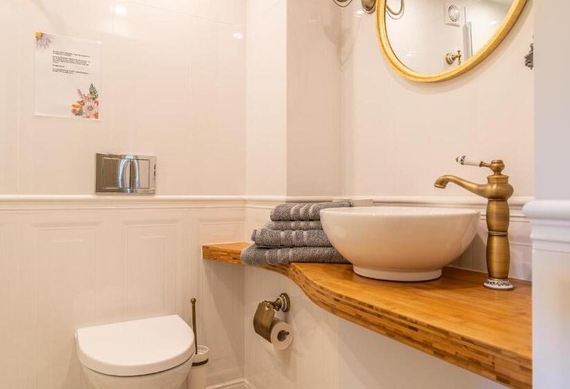 בית מלון כפרי Stara Stajnia   Azyl Tylko Dla Dorosłych