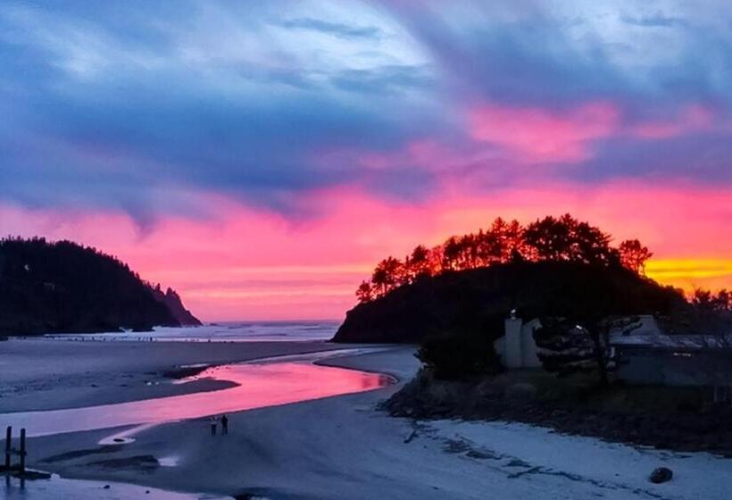 Отель Wish You Were Here