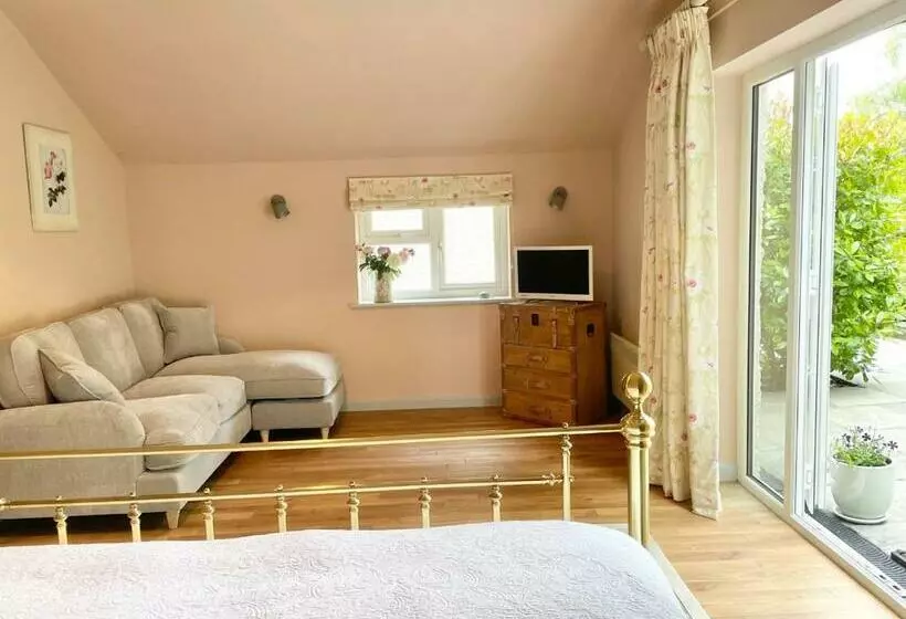 Majatalo Meadow View