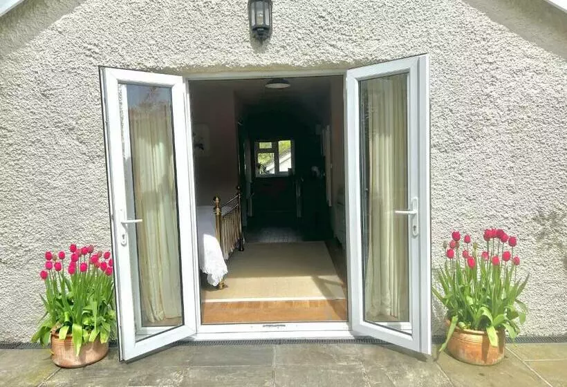 Majatalo Meadow View