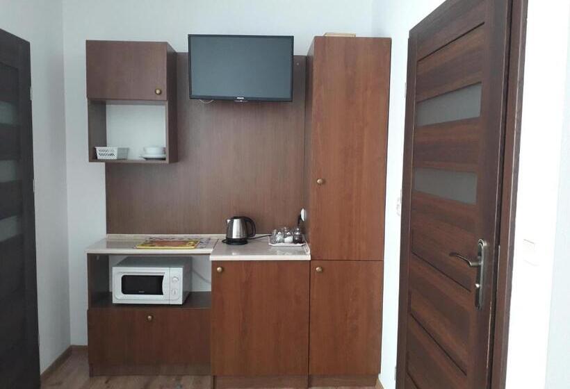 펜션 Noclegi Na Wzgórzu