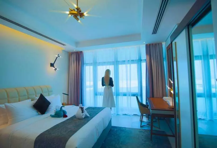 Waterfront Hotel Apartment