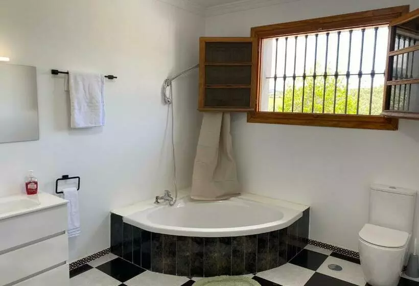 Aamiaismajoitus (B&B) Cuartos Y Desayunos Hacienda Los Olivos álora