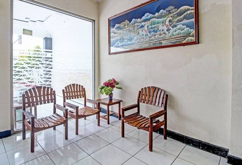 Collection O 92242 Hotel Tanjung Emas