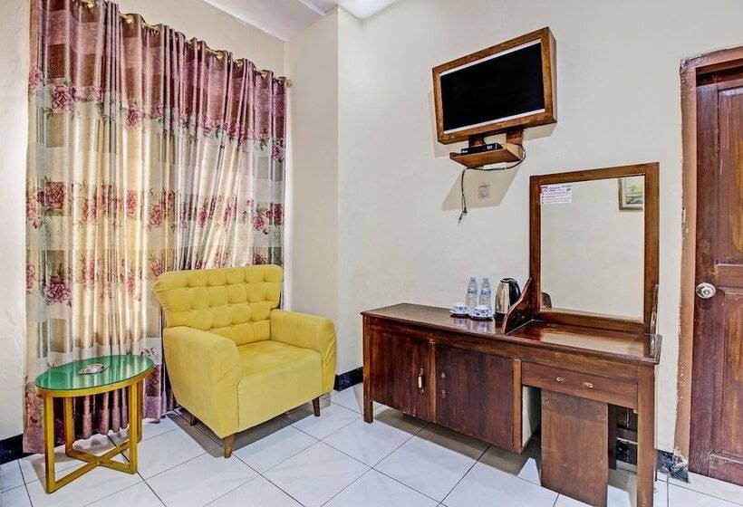 Collection O 92242 Hotel Tanjung Emas