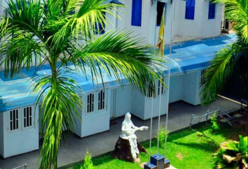 ホテル Airport Sanri Villa / Shiromi