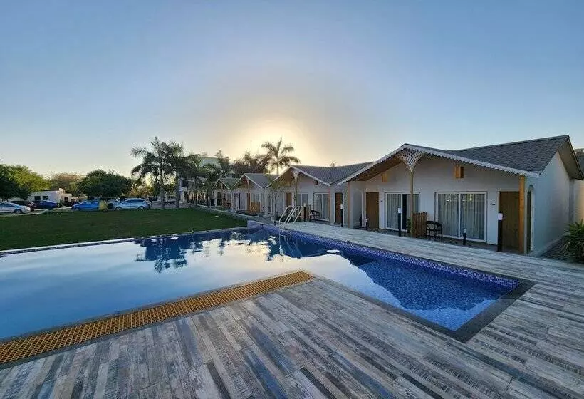 Hotel Vits Daman Devka Beach