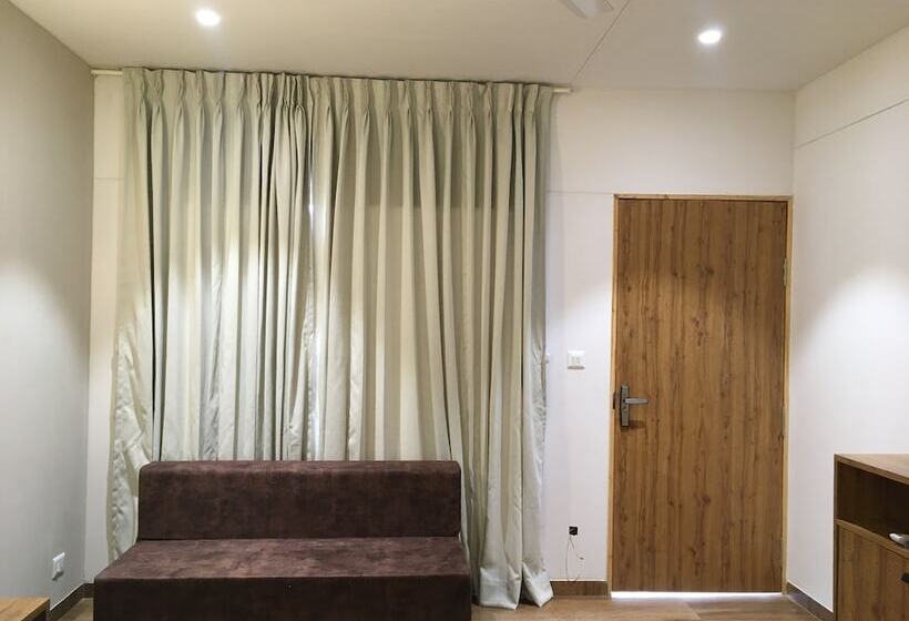 Hotel Vits Daman Devka Beach