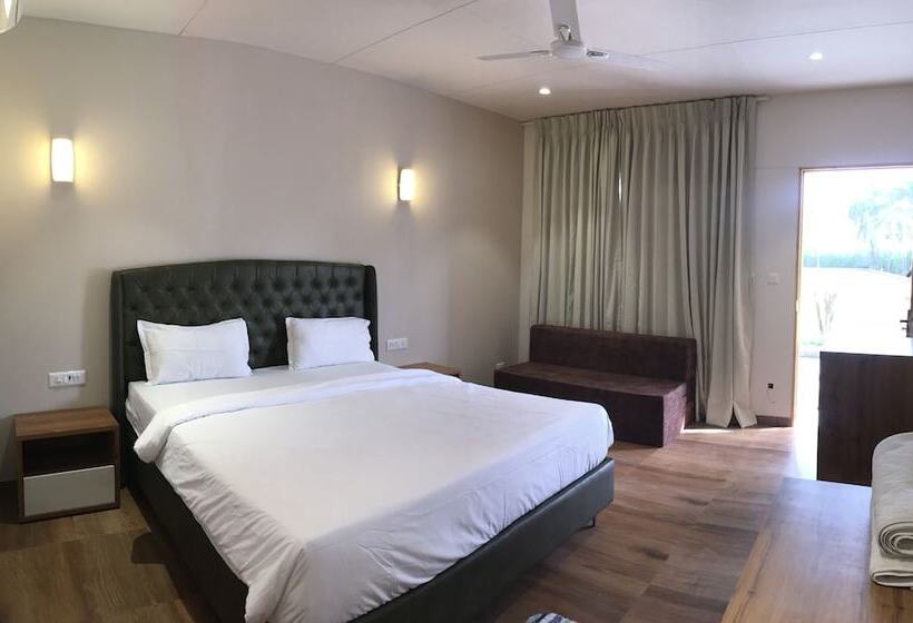 Hotel Vits Daman Devka Beach