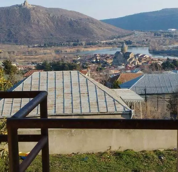 پانسیون Xatisa