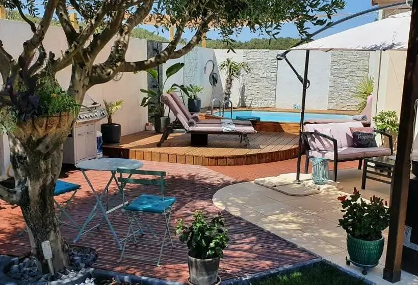 Aamiaismajoitus (B&B) Le Petit Coin De Provence