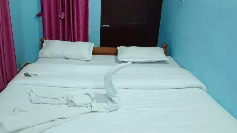 Aamiaismajoitus (B&B) Thenkumari Hotel Ands