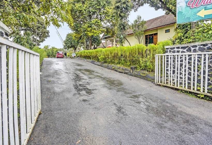 Capital O 92162 Hotel Wisata Karya