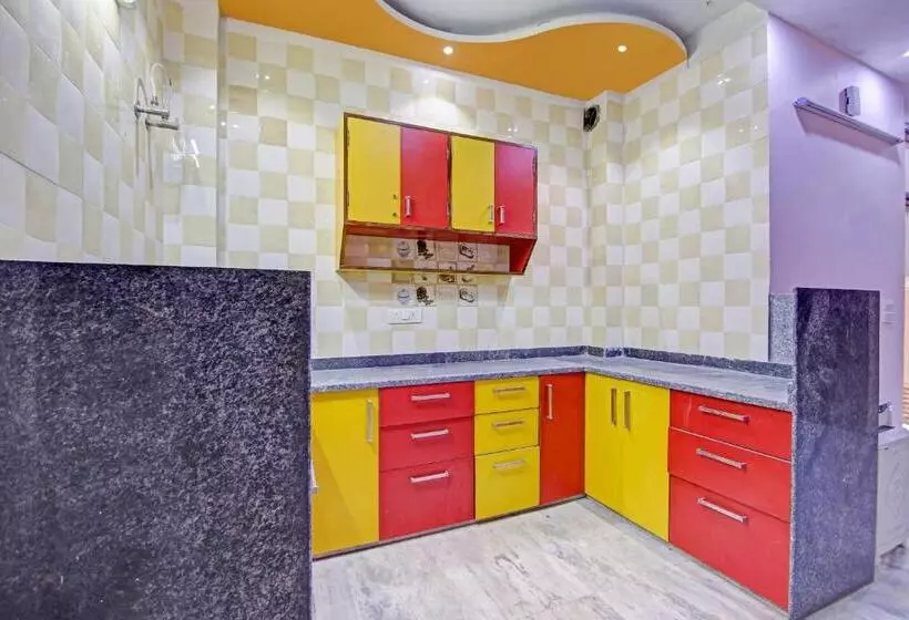 هتل Oyo Flagship 80762  Mandal Residency