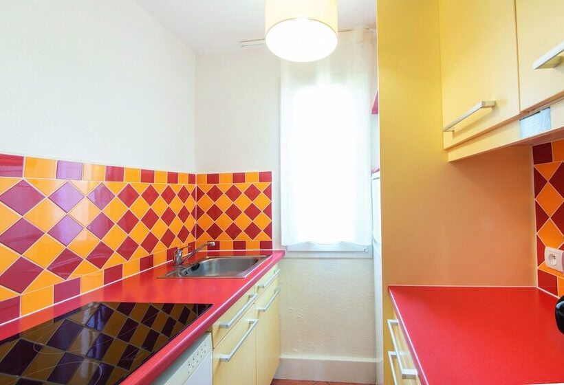 فندق Sowell Résidences Les Sablons