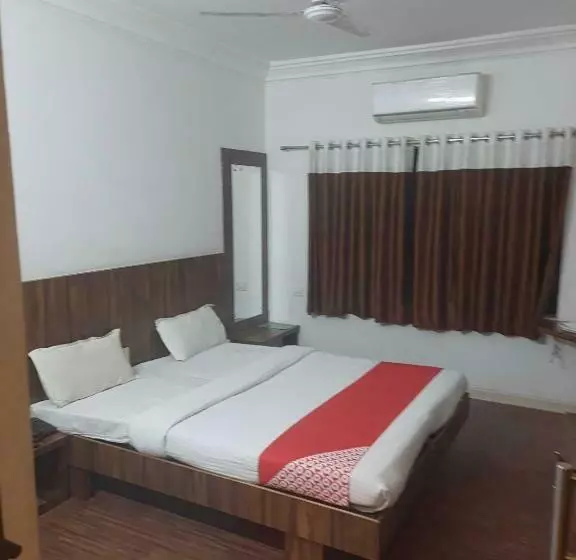 ホテル Spot On 80793g Abhay Guest House