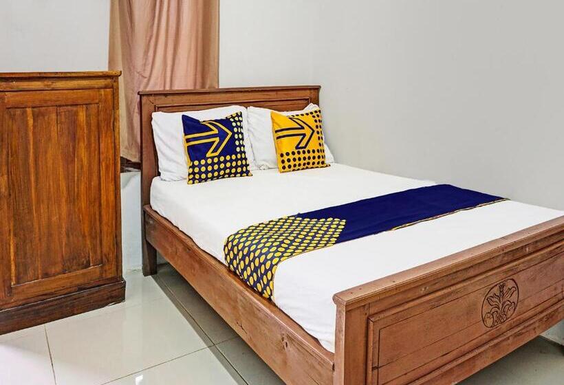 Отель Spot On 92183 Komang Resort Klayar