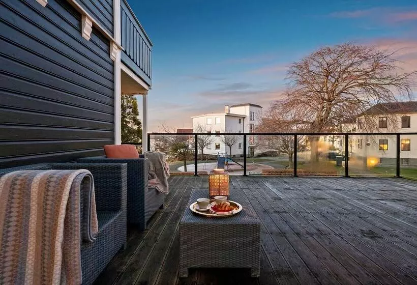 Krüger S Crib By Staysville