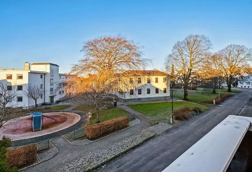 Krüger S Crib By Staysville