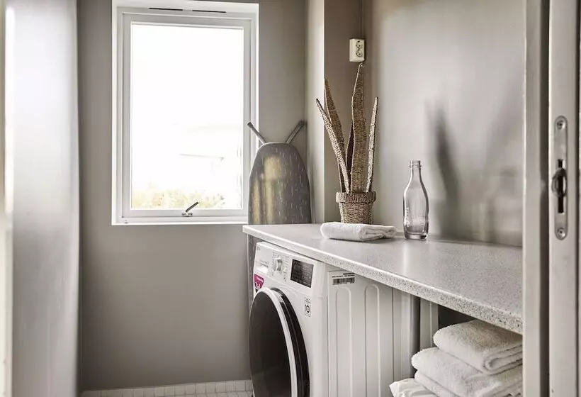 Krüger S Crib By Staysville