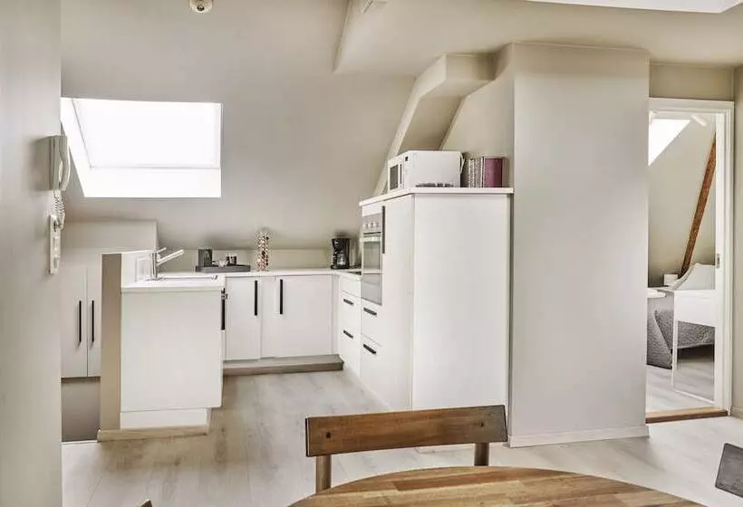 Krüger S Crib By Staysville