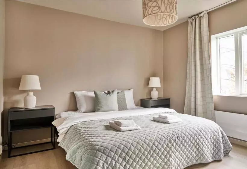 Krüger S Crib By Staysville