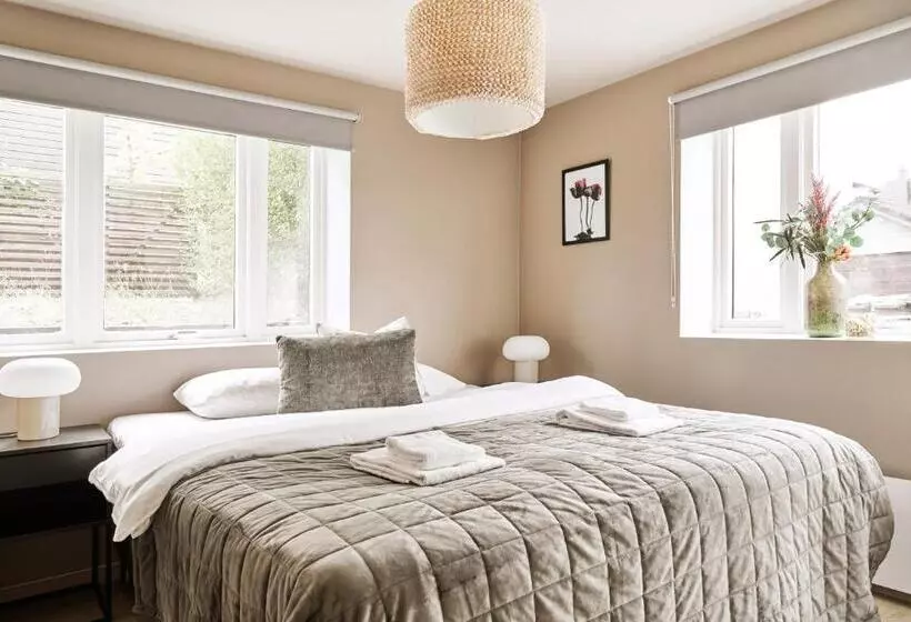 Krüger S Crib By Staysville