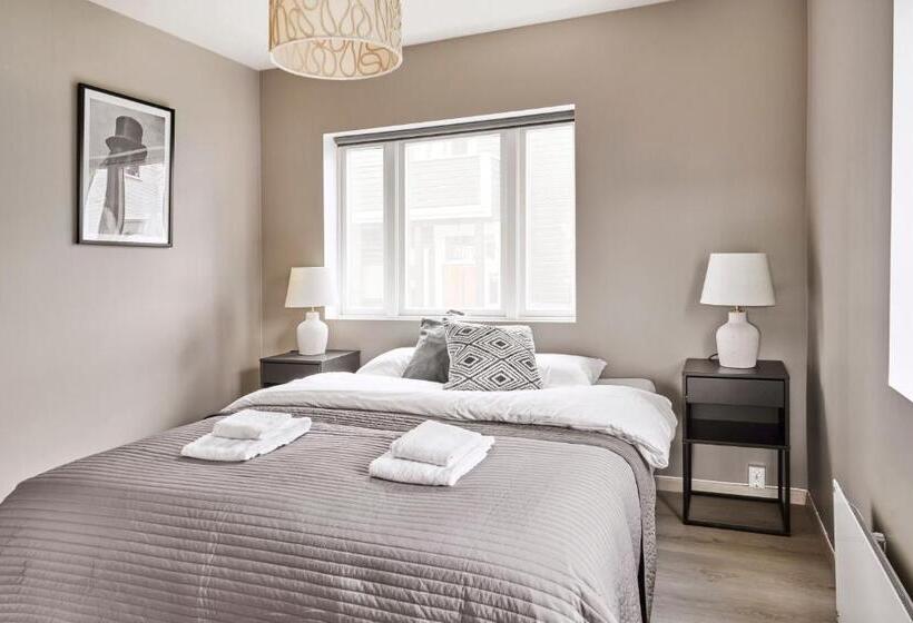 Krüger S Crib By Staysville