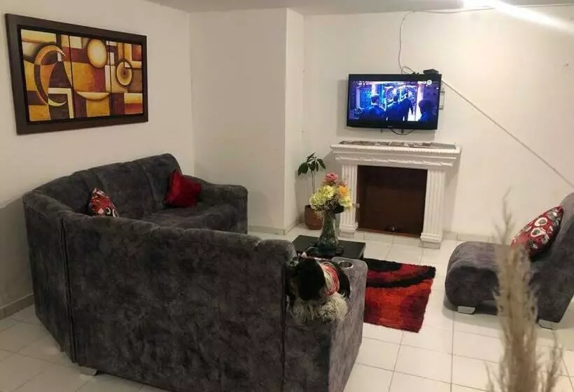 ペンション Home Travel Popayan