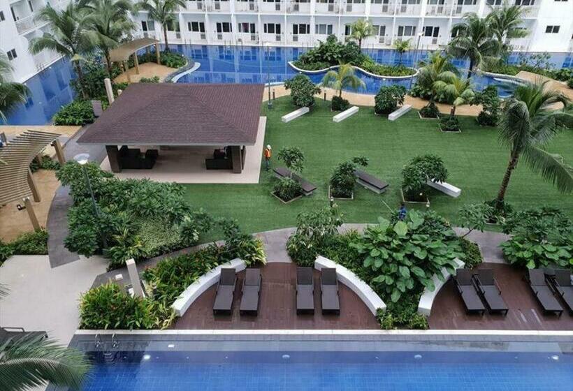 Shore Residences Moa Complex Staycation