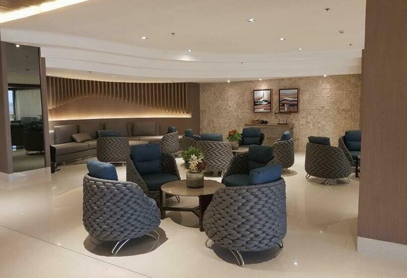 Shore Residences Moa Complex Staycation