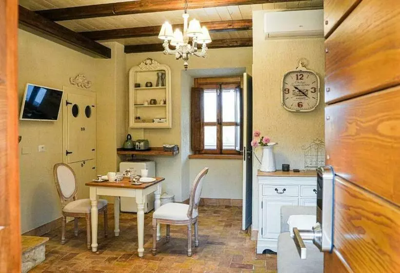 1870 Bed & Breakfast