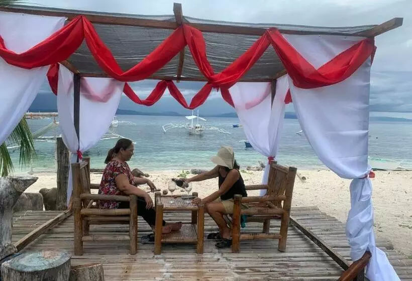 Aamiaismajoitus (B&B) Nitasnipahut Pamilacan Island