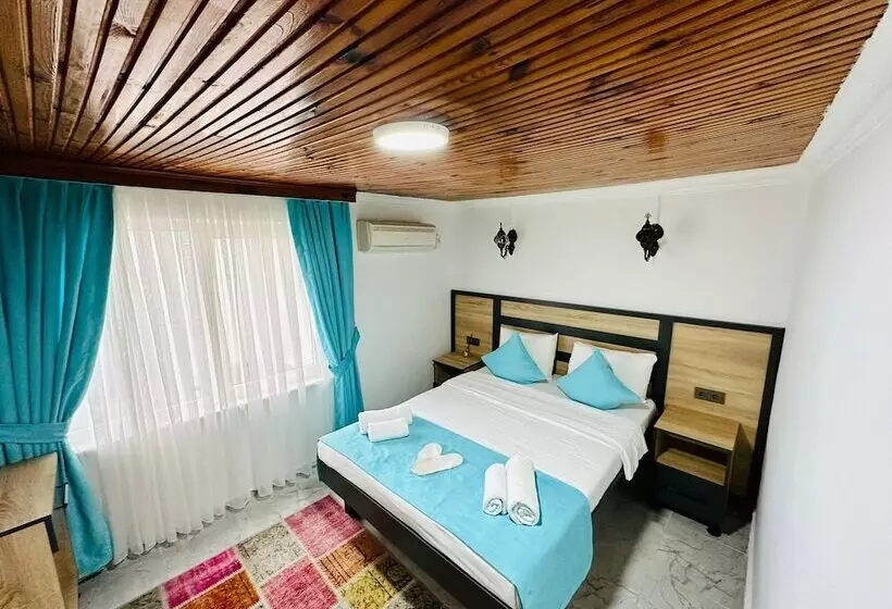 La Maison Bleue