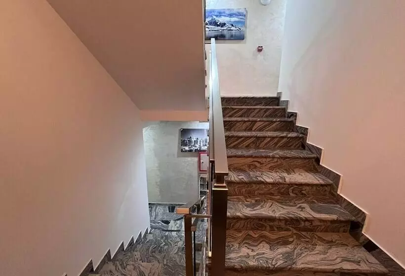 Pearl Apartments