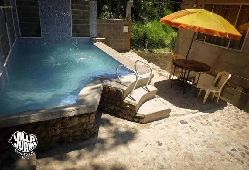 ペンション Hospedaje Y Cabañas Villa Juana