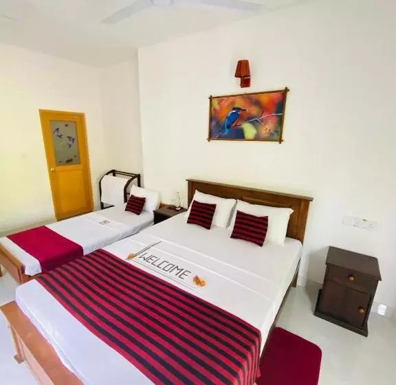 ペンション The Hutt Habarana