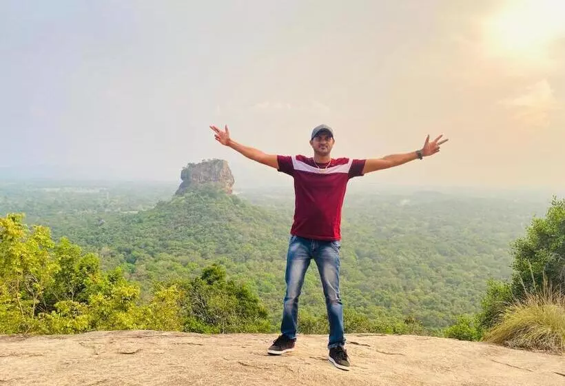 ペンション The Hutt Habarana