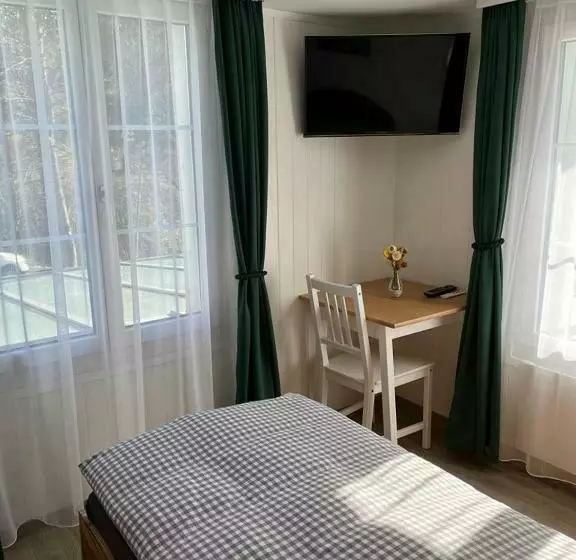 ユースホステル Gasthof Schnittweierbad