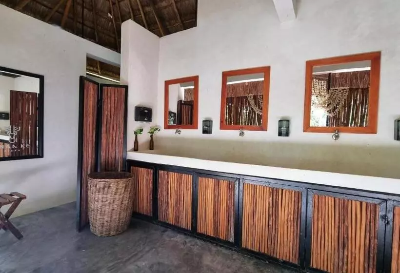 هتل Glamping Bufo Alvarius Sanctuary Bacalar
